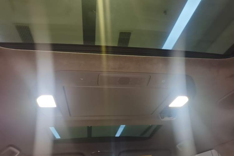 Used Zeekr 009 2024 7-Seater Aisle Version 108 kWh