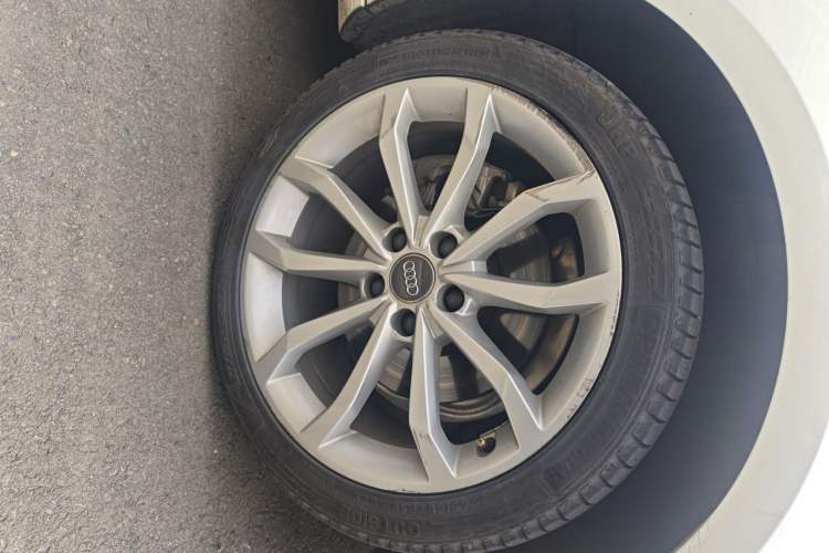 Used Audi A4L 2019 40 TFSI Fashion Edition China VI Emission Standard
