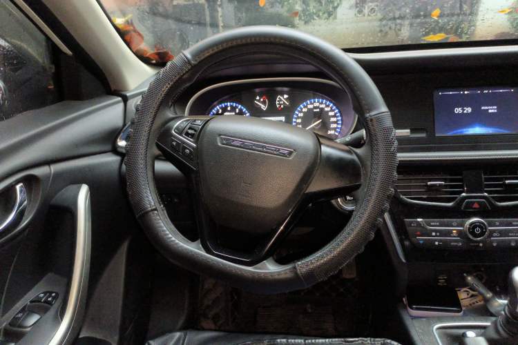 Used Venucia T90 2017 2.0L Manual Fashion Edition Steering Wheel