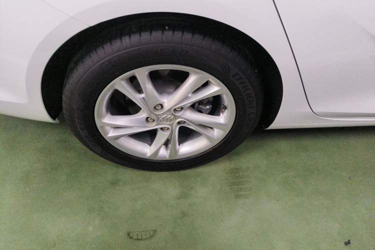 Used Buick Regal 2022 552T Smart Edition Right Rear Wheel Hub