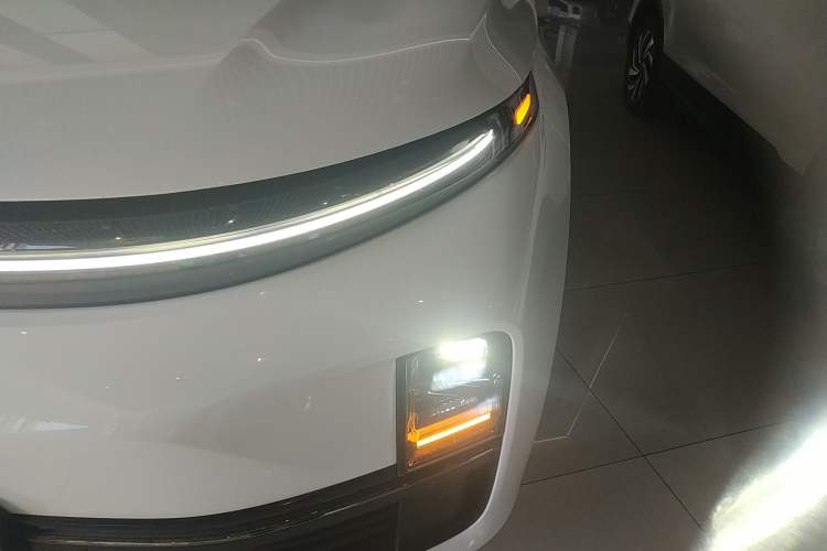 Used Li Auto L7 2023 Air model Left Front Headlight