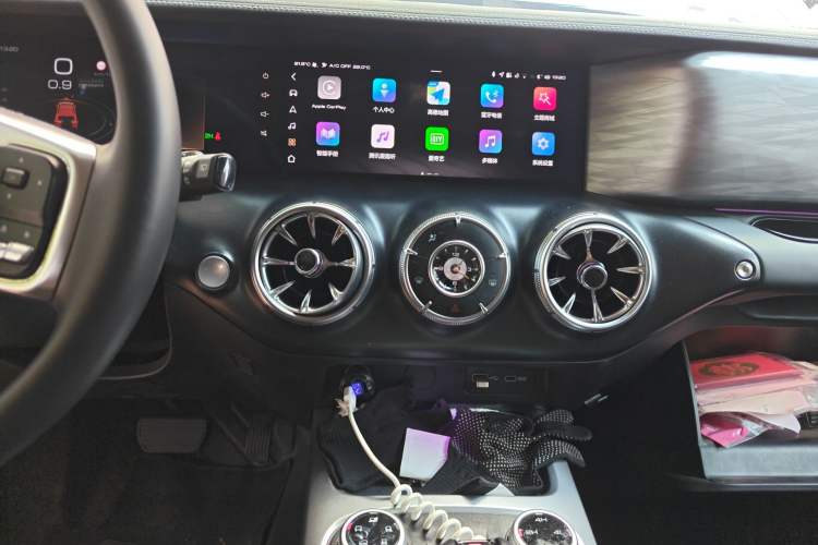 Used Tank 300 2023 Off-Road Edition 2.0T Challenger Audio And AC Panel