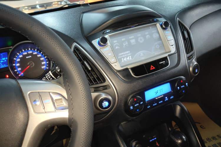 Used Hyundai ix35 2012 2.0L Automatic 4x4 Prestige Edition GLS
