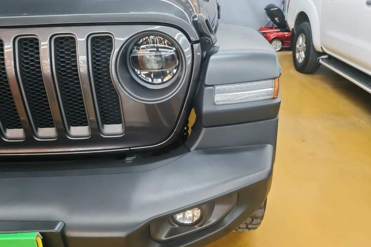 Used Jeep Wrangler 2019 2.0T Rubicon Four-Door Version China VI Emission Standard