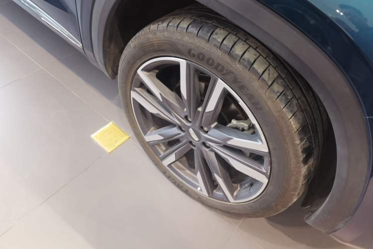 Used Geely Auto Monjaro L 2023 2.0TD High-Power Automatic Two-Wheel Drive Flagship Version
