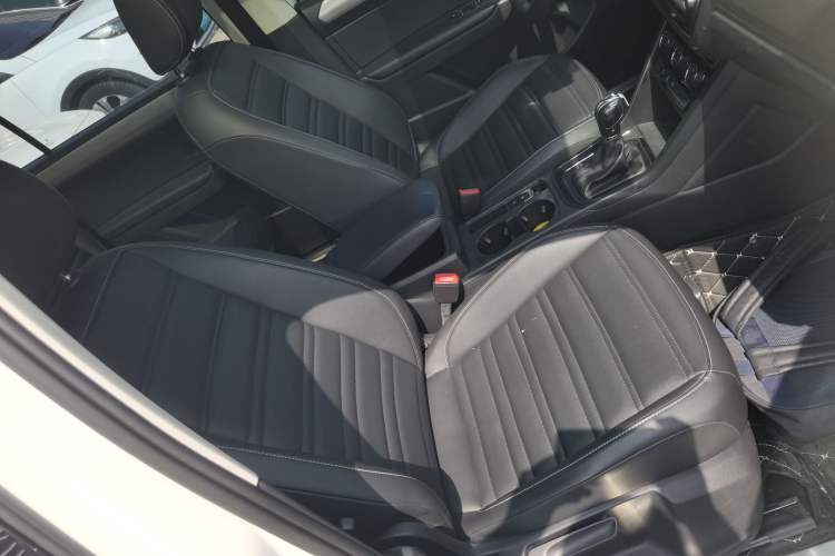 Used Volkswagen Touran 2018 Volkswagen Touran L 280TSI DSG Comfort Edition 7 Seats China V Emission Standard