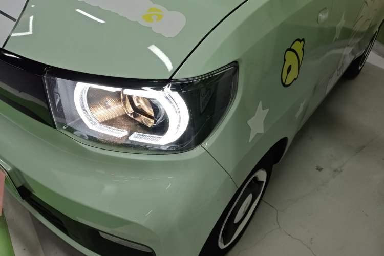 Used Wuling Hongguang MINIEV 2021 Macaron Premium Model – Lithium Iron Phosphate Left Front Headlight