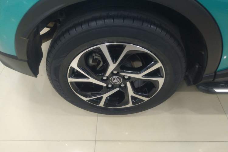 Used Toyota C-HR 2018 2.0L Leading Edition China VI
