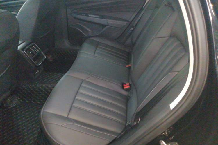 Used Volkswagen Passat 2023 Revised Version 280TSI Business Edition Left Rear Seat