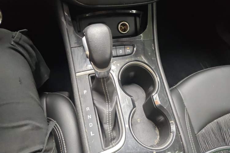 Used Buick Verano 2020 20T CVT Leading Edition Gear Lever