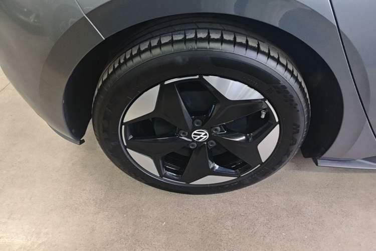Used Volkswagen ID.3 2025 Revised Version Smart Edition Outstanding Grade Right Rear Wheel Hub