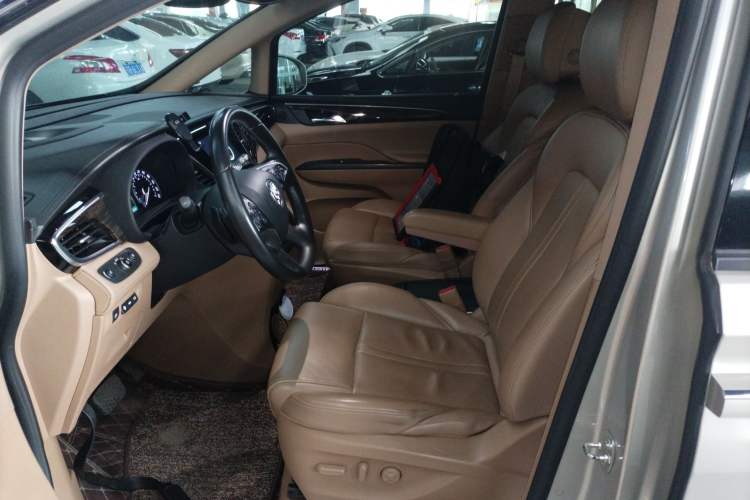 Used Buick GL8 2017 ES 28T Flagship Model China V Standard
