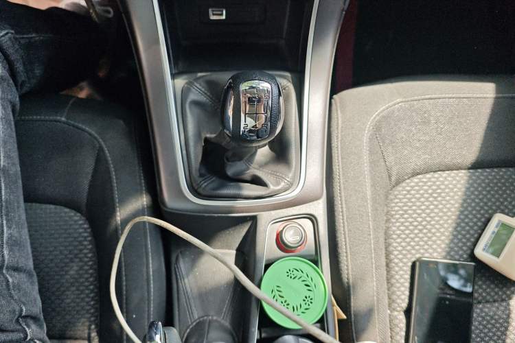 Used Citroen C4 Sega 2016 1.6L Manual Comfort Model Gear Lever