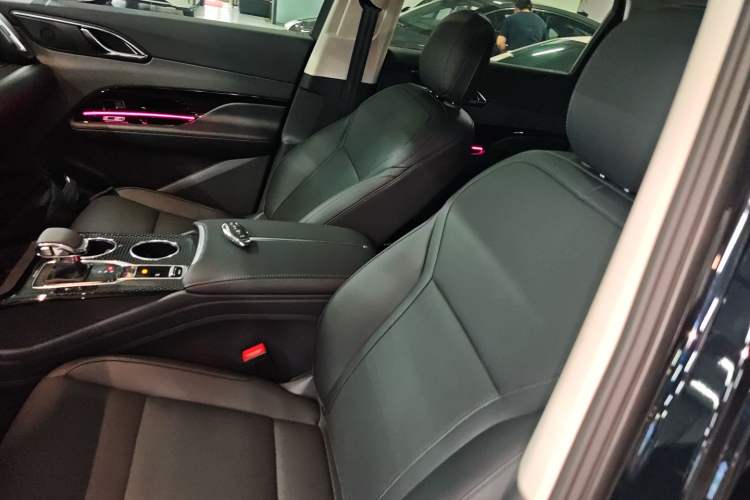 Used Hongqi HS3 PHEV 2025 Model 125km Jingwei 2 Millionth Anniversary Edition