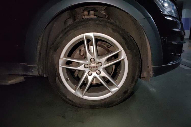 Used Audi Q5 2017 40 TFSI Comfort Model
