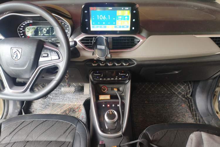 Used Baojun 510 2017 1.5L Automatic Fashion Model
