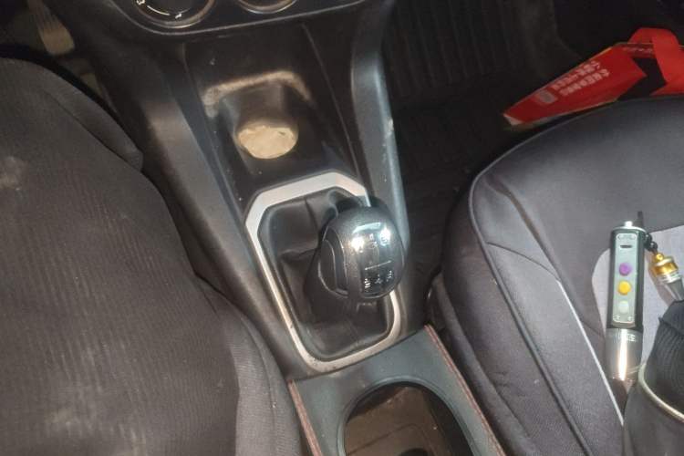 Used Citroen Elysee 2016 1.6L Manual Fashion Edition Gear Lever