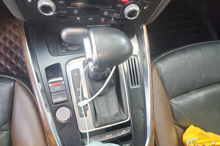 Used Audi Q5 2017 Plus 40 TFSI Technology Model
