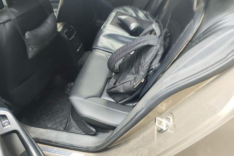 Used Volkswagen Sagitar 2015 1.6L Automatic Comfort Model Left Rear Seat