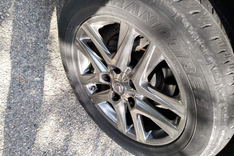 Used Lexus LX 2013 570