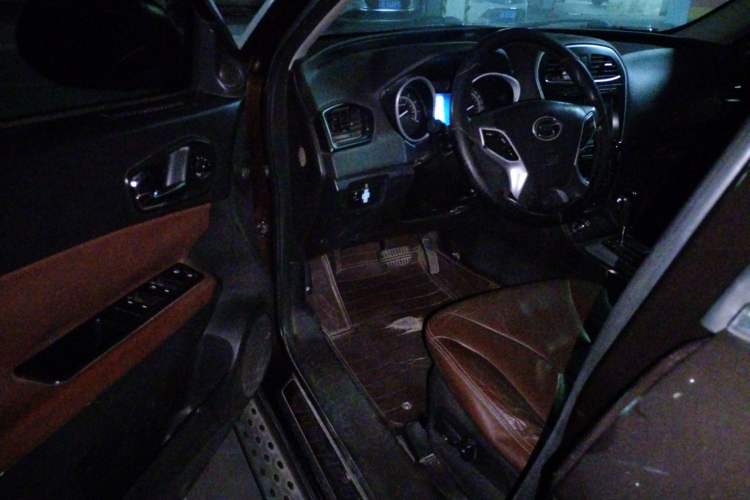 Used GAC Trumpchi GS5 2013 1.8T Automatic Two-Wheel Drive Luxury Edition
