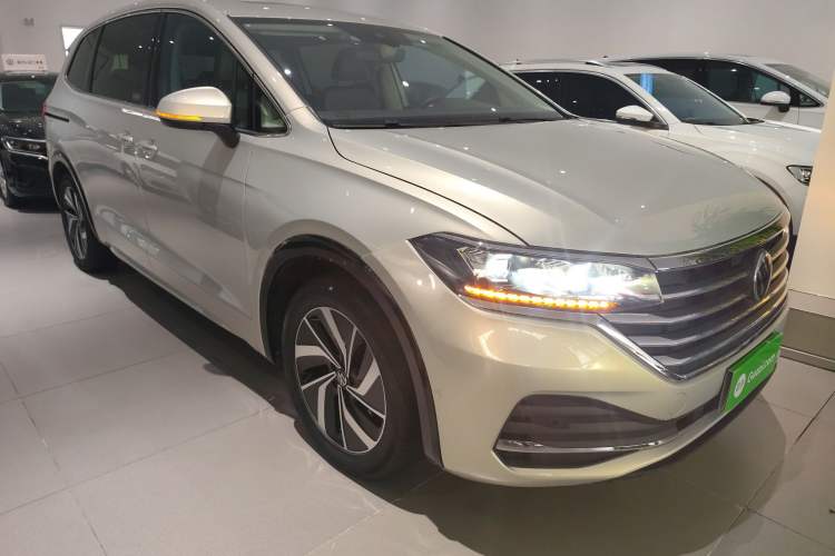 Used Volkswagen Viloran 2024 330TSI Luxury Edition