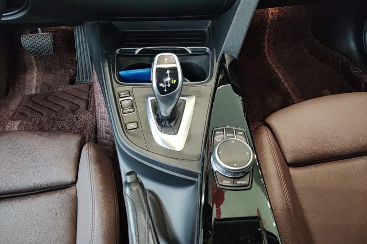 Used BMW 3 Series 2018 320Li Leading Model M Sport Package
