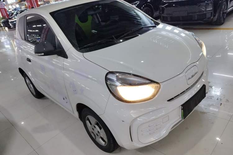 Used Roewe Clever 2021 302 km New Four-Seater Super-Efficient Version