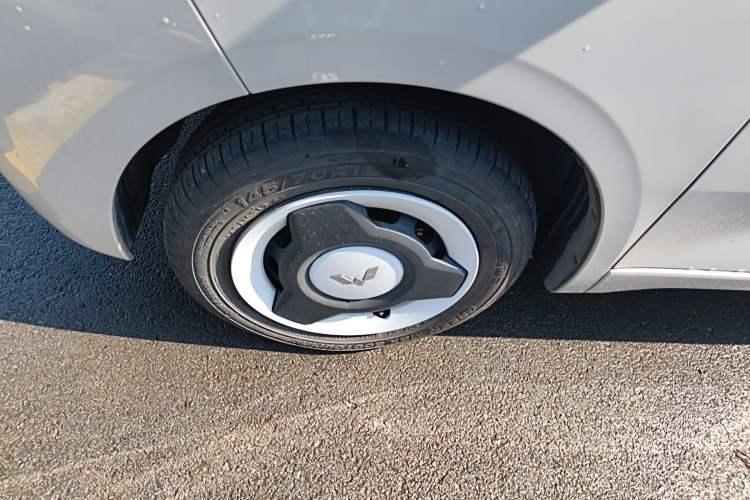 Used Wuling Hongguang MINIEV 2024 3rd Generation 215km Youth Edition Exterior 4