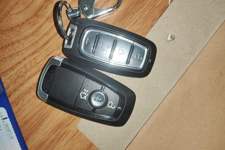 Used Ford Edge 2021 Facelifted PLUS EcoBoost 245 Two-Wheel Drive XLT 7-Seater
