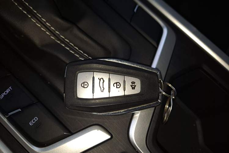 Used Geely Auto Vision X6 2020 1.4T CVT Luxury Edition