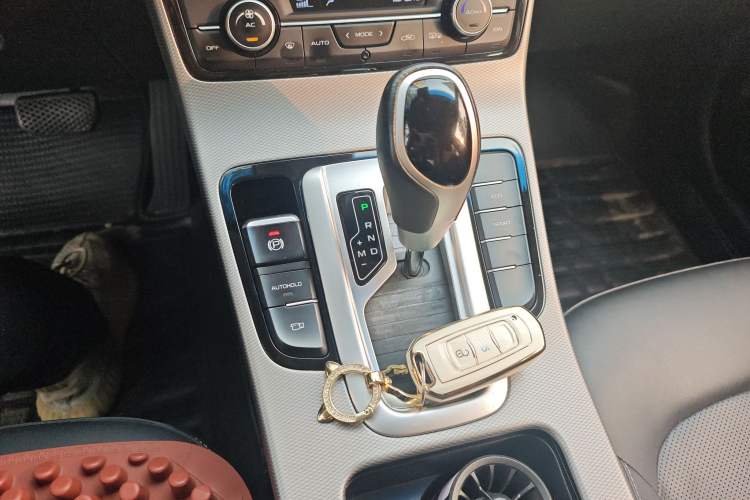 Used Geely Auto Emgrand GL 2018 1.4T DCT Elite Smart Connectivity Version
