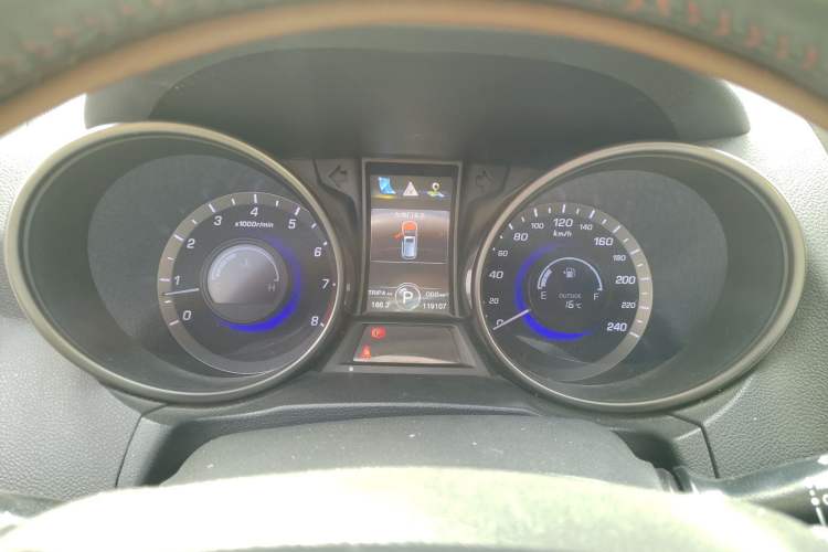 Used Changan CS75 2016 1.8T Automatic Elite Model China IV Standard