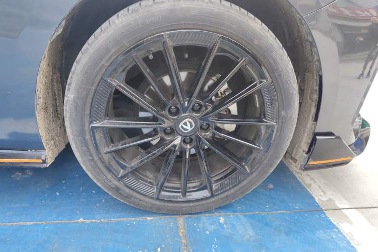 Used CHANGAN UNI-V 2023 1.5T Sport Edition
