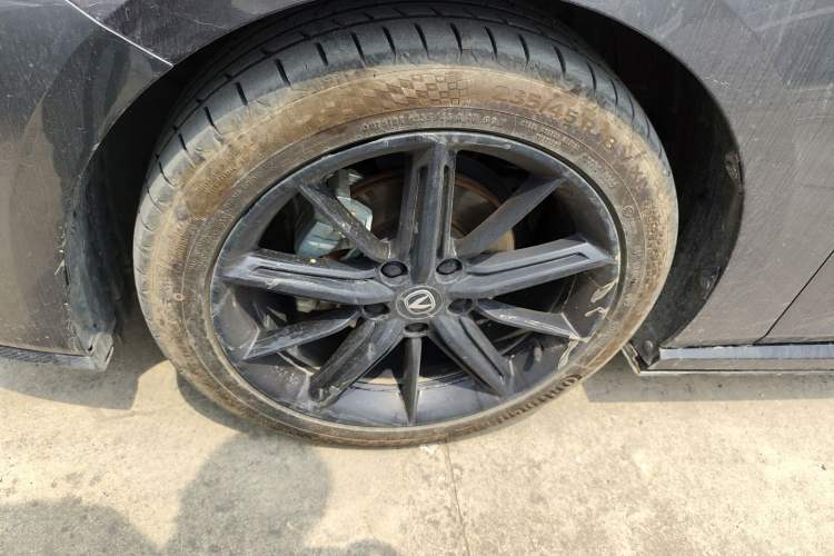 Used CHANGAN UNI-V 2023 1.5T Prestige Model
