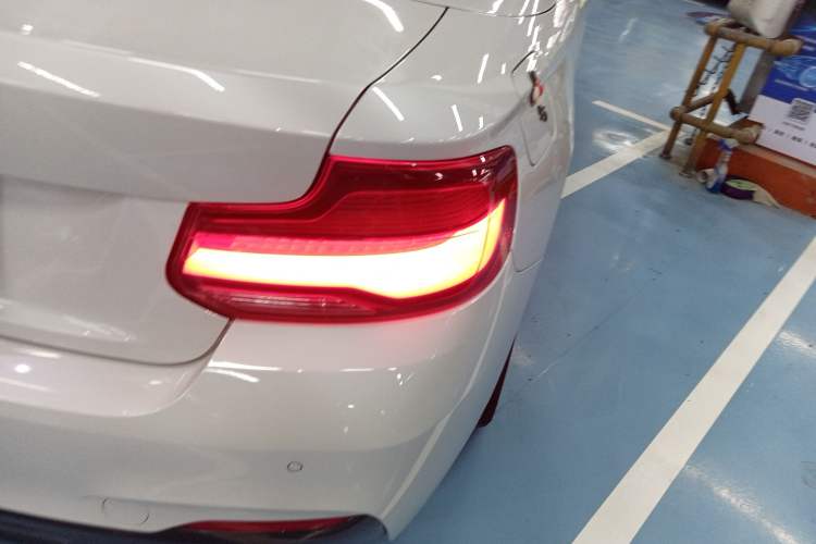 Used BMW 2 Series (Import) 2019 225i Convertible Coupe Luxury Edition M Sport Package
