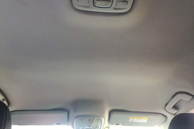 Used Peugeot 408 2018 Revised Version 1.8L Manual Leading Edition Headliner