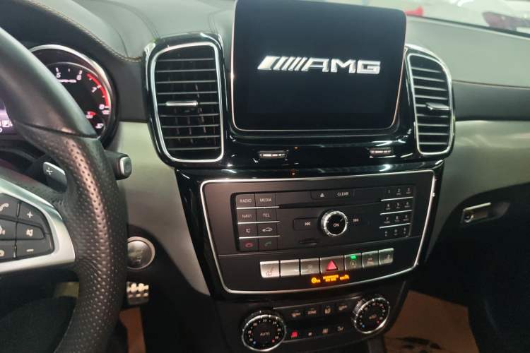 Used Mercedes-Benz GLE AMG 2017 AMG GLE 43 4MATIC Audio And AC Panel