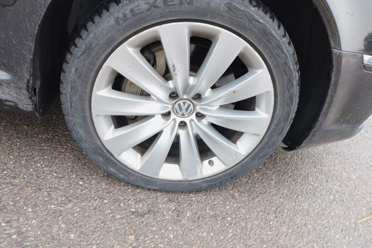 Used Volkswagen Phaeton 2012 4.2L Luxury Custom Edition
