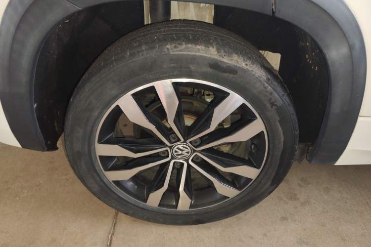 Used Volkswagen Tharu 2020 280TSI Two-Wheel Drive R-Line China VI Standard
