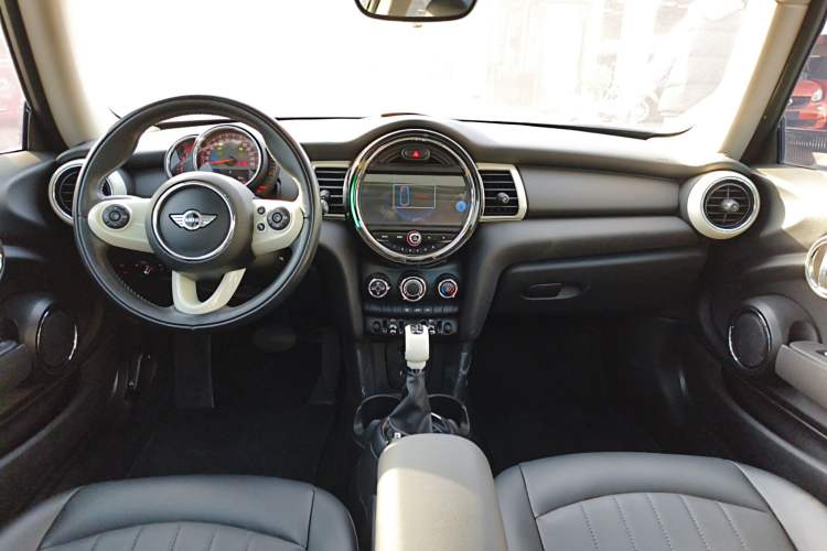 Used MINI MINI 2016 1.2T ONE Pioneer Edition
