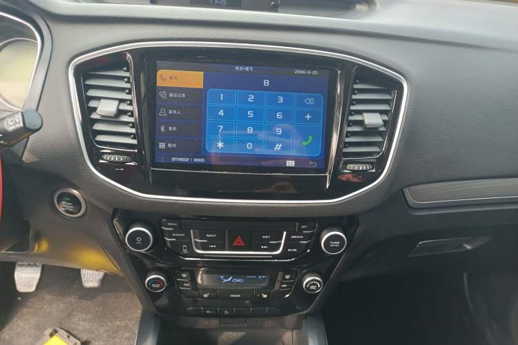 Used Geely Auto Vision X6 2016 1.8L Manual Luxury Model
