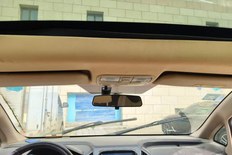 Used Lifan Auto Xuanlang 2017 1.8L Manual Comfort Model