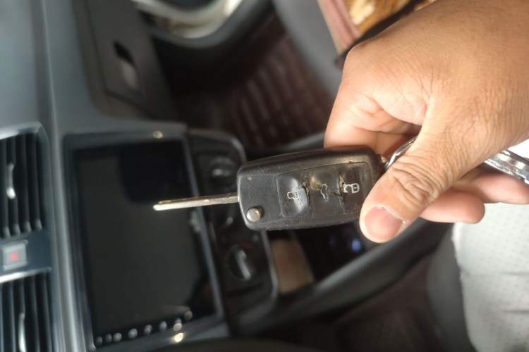 Used Volkswagen Santana 2016 1.6L Automatic Fashion Edition
