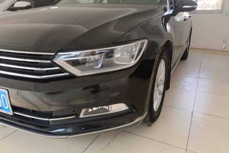 Used Volkswagen Magotan 2018 280TSI DSG Comfort Model