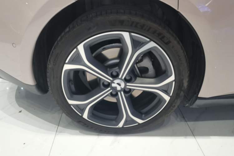 Used Nio ET5 2024 75 kWh
