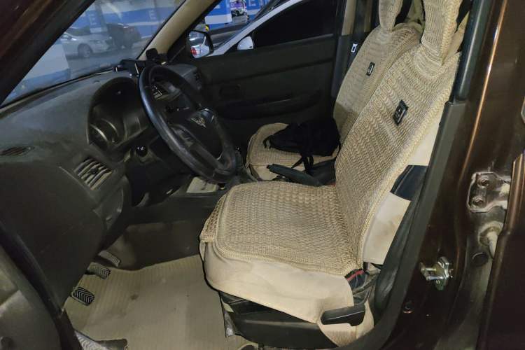 Used Wuling Hongguang 2015 1.5L S Base Model China IV Left Front Seat