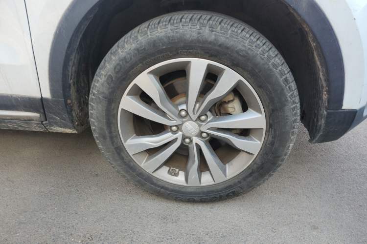 Used Geely Auto Emgrand X7 Sport 2016 1.8TD Automatic ZhiZun Version Exterior 7