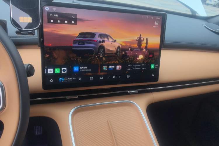 Used Geely Galaxy Xingjian 7 EM-i 2025 120km Launch+ Version Audio And AC Panel