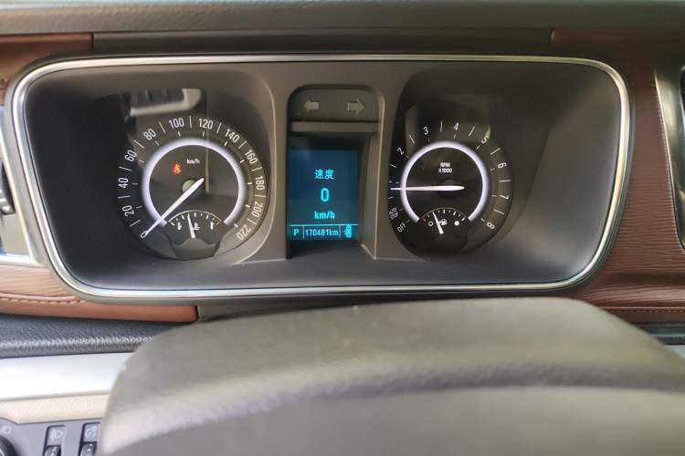 Used Buick GL8 2018 28T Luxury Model China VI Standard